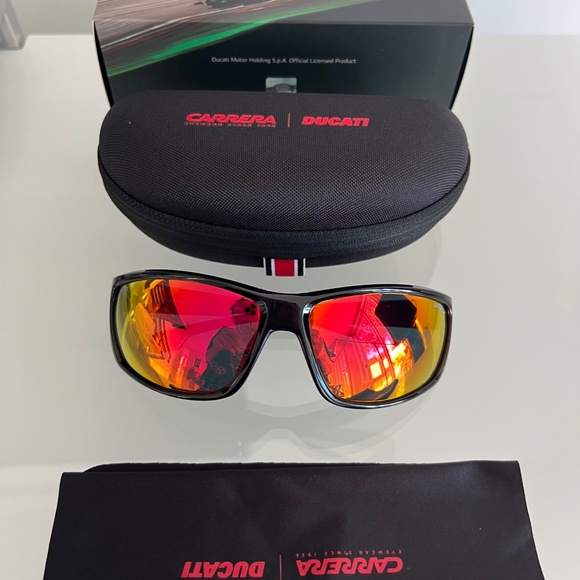 CARRERA DUCATI CARDUC 002/S Red Polarized Sunglasses - Picture 1 of 4